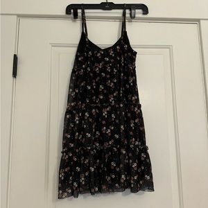 Black floral print short dress